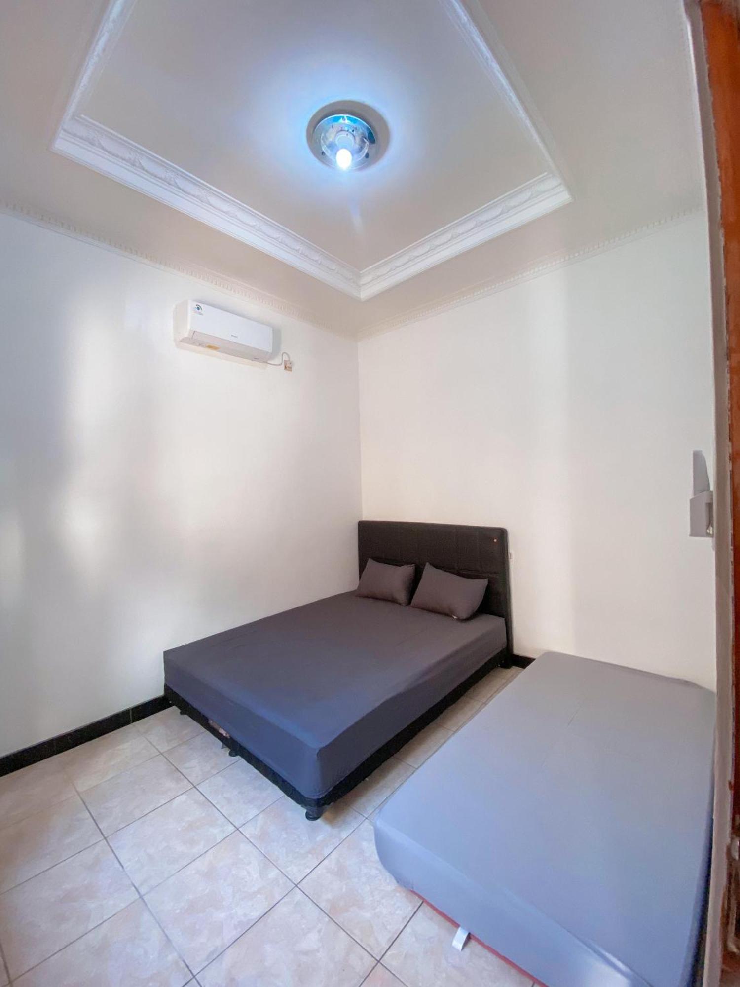 Laura'S Backpacker 523 Hostel Yogyakarta Kültér fotó