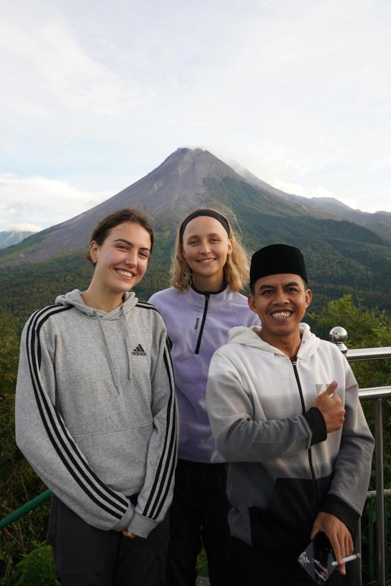 Laura'S Backpacker 523 Hostel Yogyakarta Kültér fotó