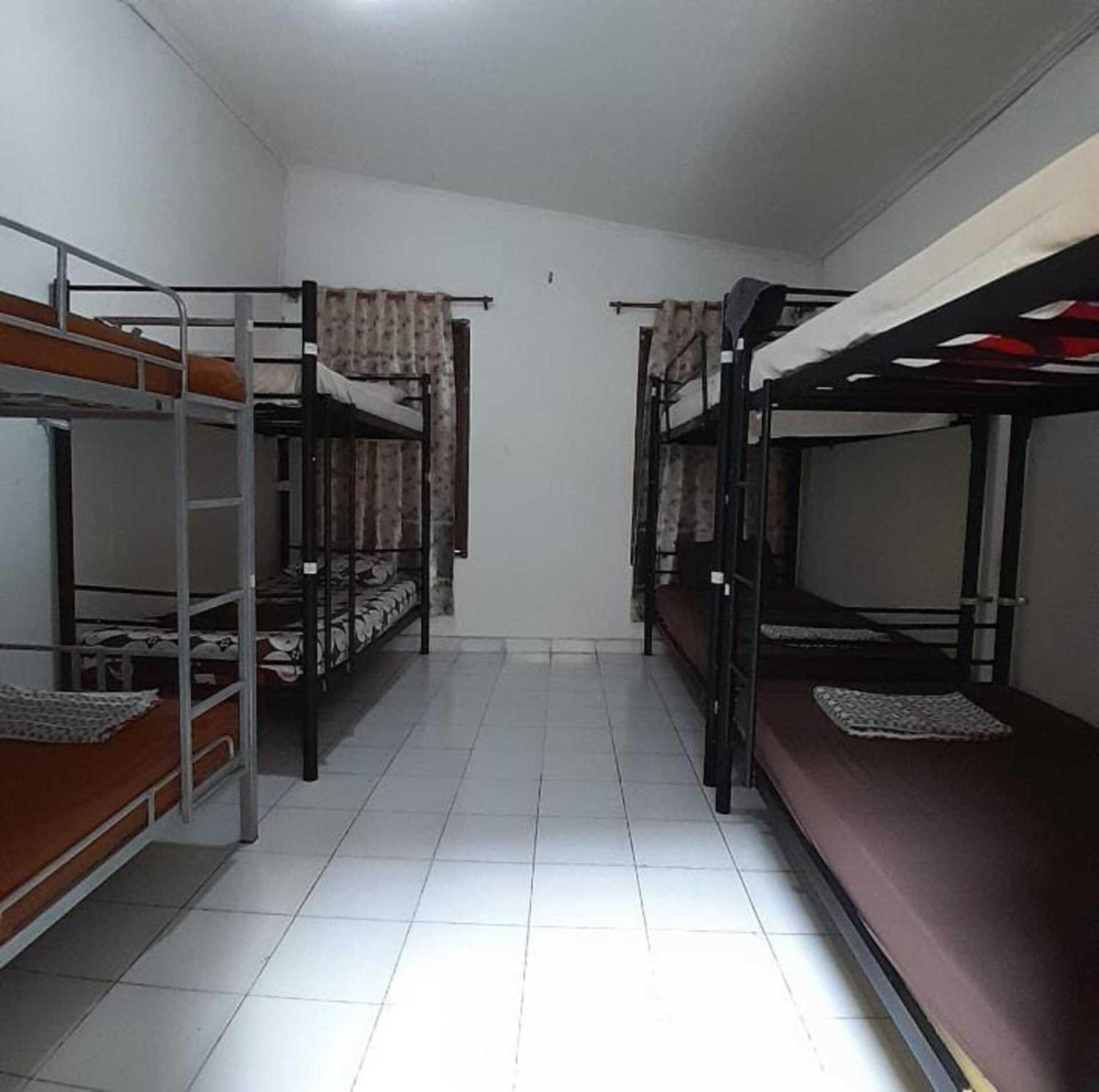 Laura'S Backpacker 523 Hostel Yogyakarta Kültér fotó